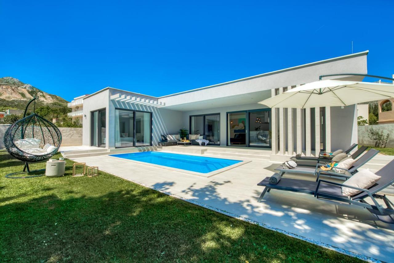 Villa Oasis - Your Luxury Home Away From Home Celopeci Exterior foto